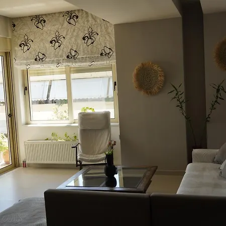 Zoe' S Place In Chania شقة
