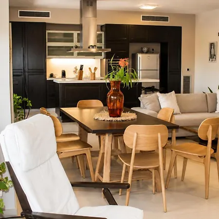 Zoe' S Place In Chania Apartment